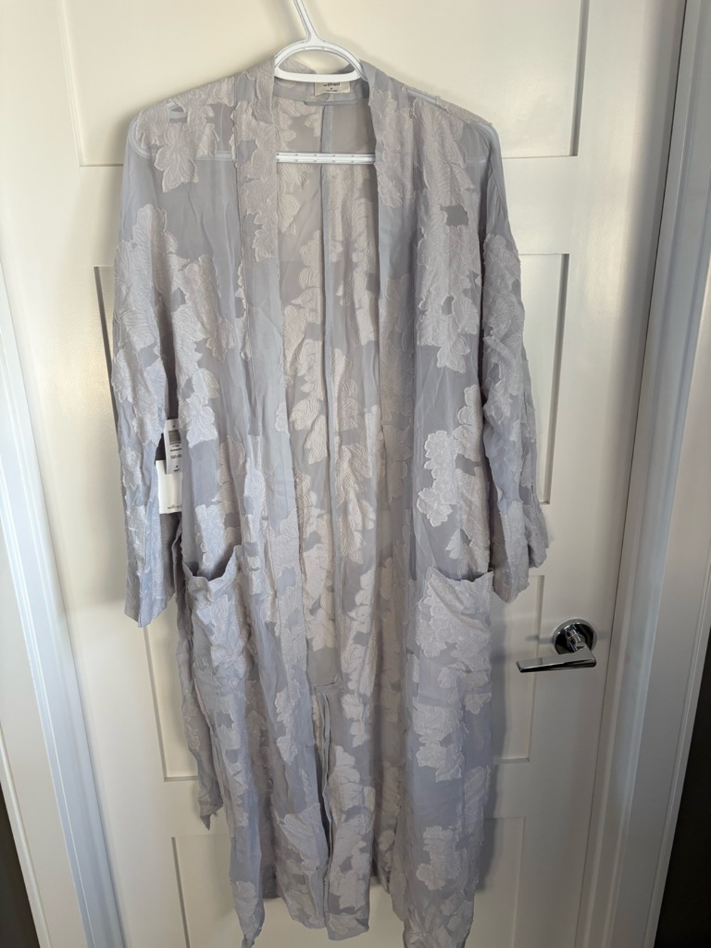 Aritzia Durante Floral Lace Robe